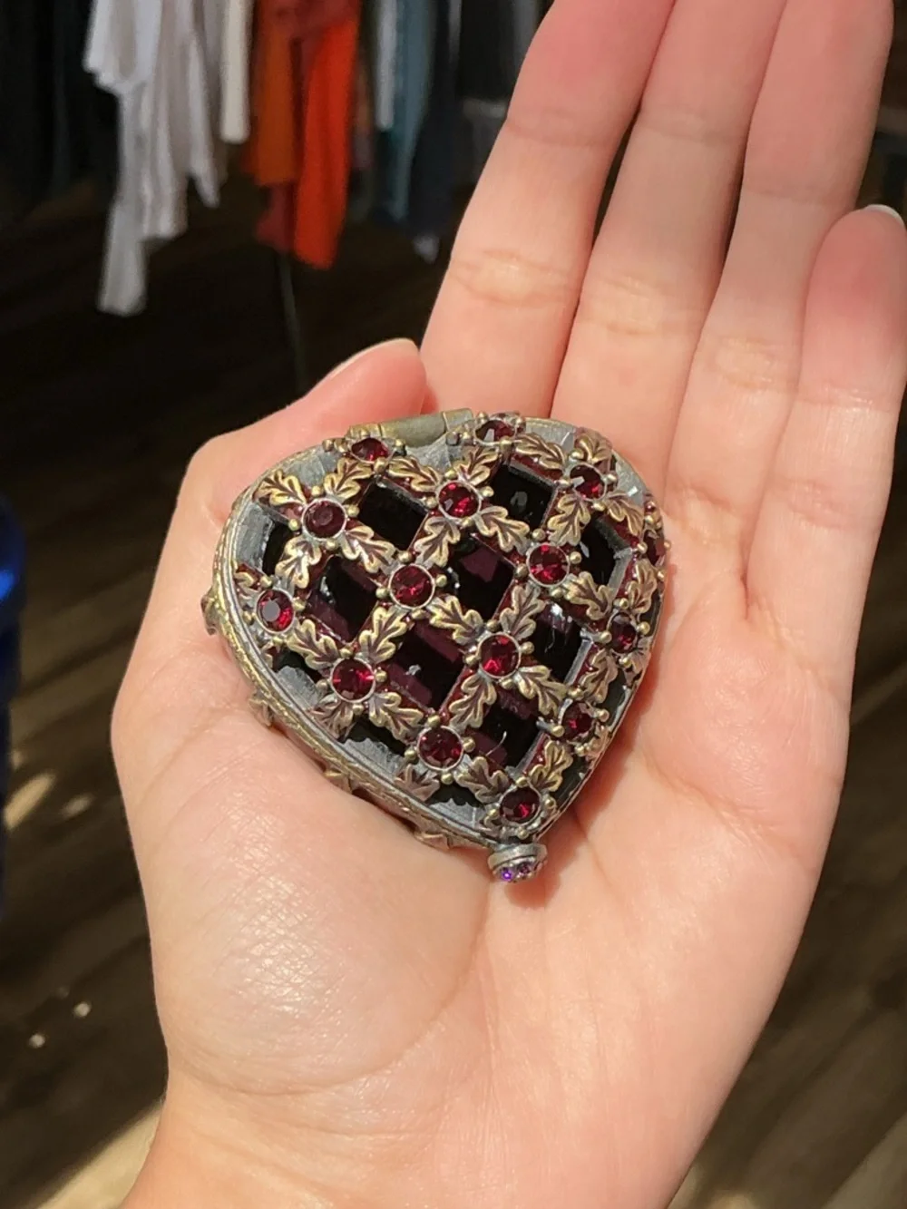 Jay Strongwater Trinket Box with Swarovski Crystals - Picture 2 of 6
